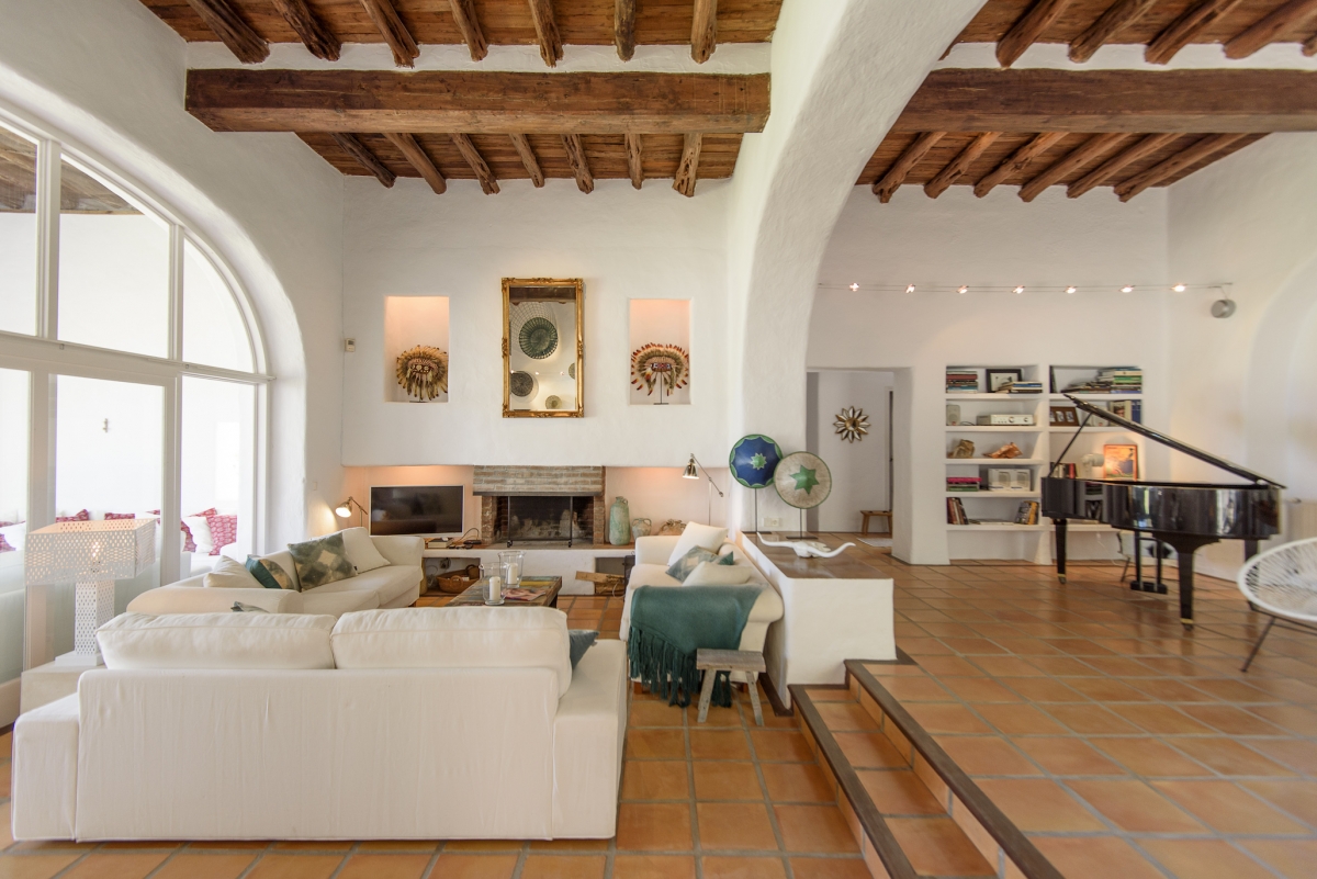 San Agustin Exclusive