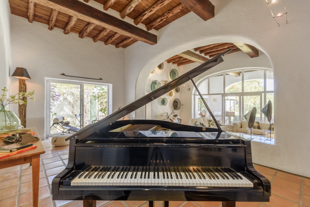 San Agustin Exclusive