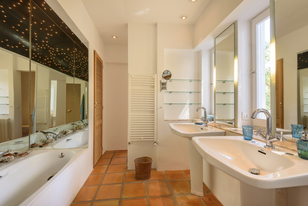 San Agustin Exclusive