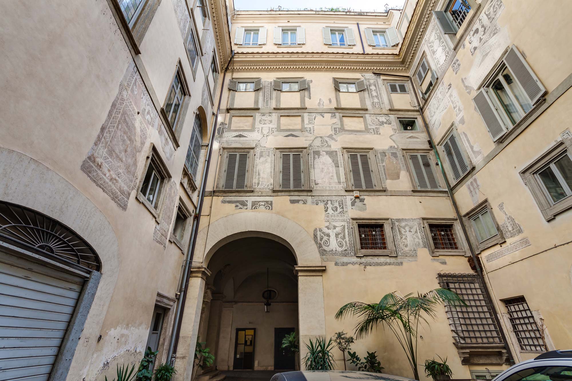 Costaguti Experience