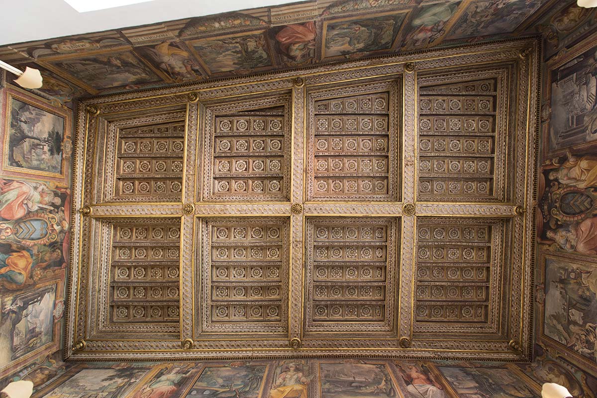 Costaguti Experience