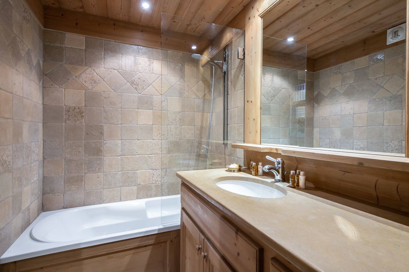 CHALET MANDARINE BLANCHE