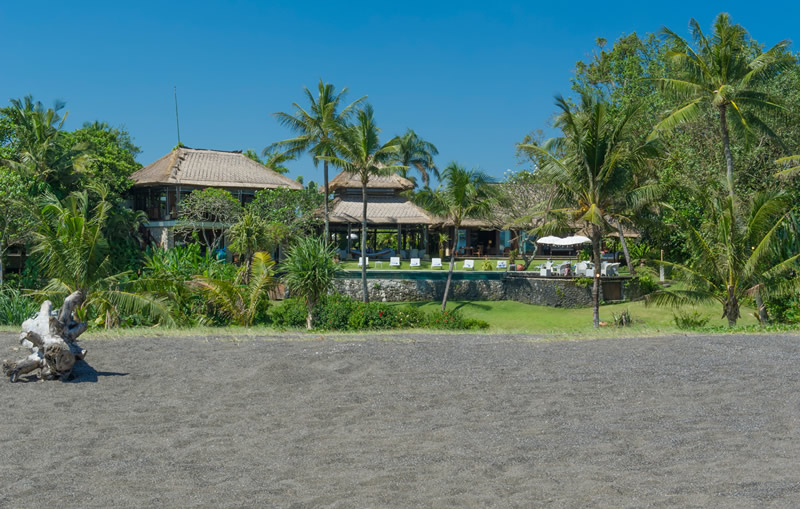 Sungai Tinggi Beach Villa