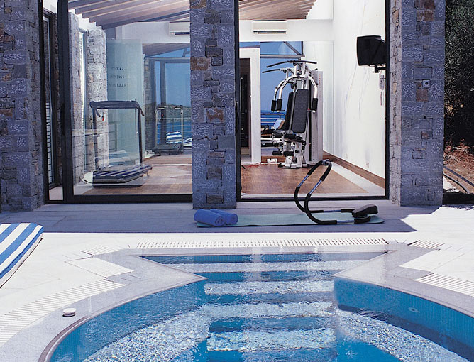 Royal Spa Pool Villa