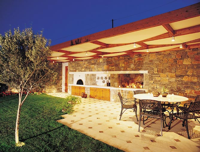 Royal Spa Pool Villa