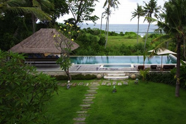 Pantai Berawa Canggu