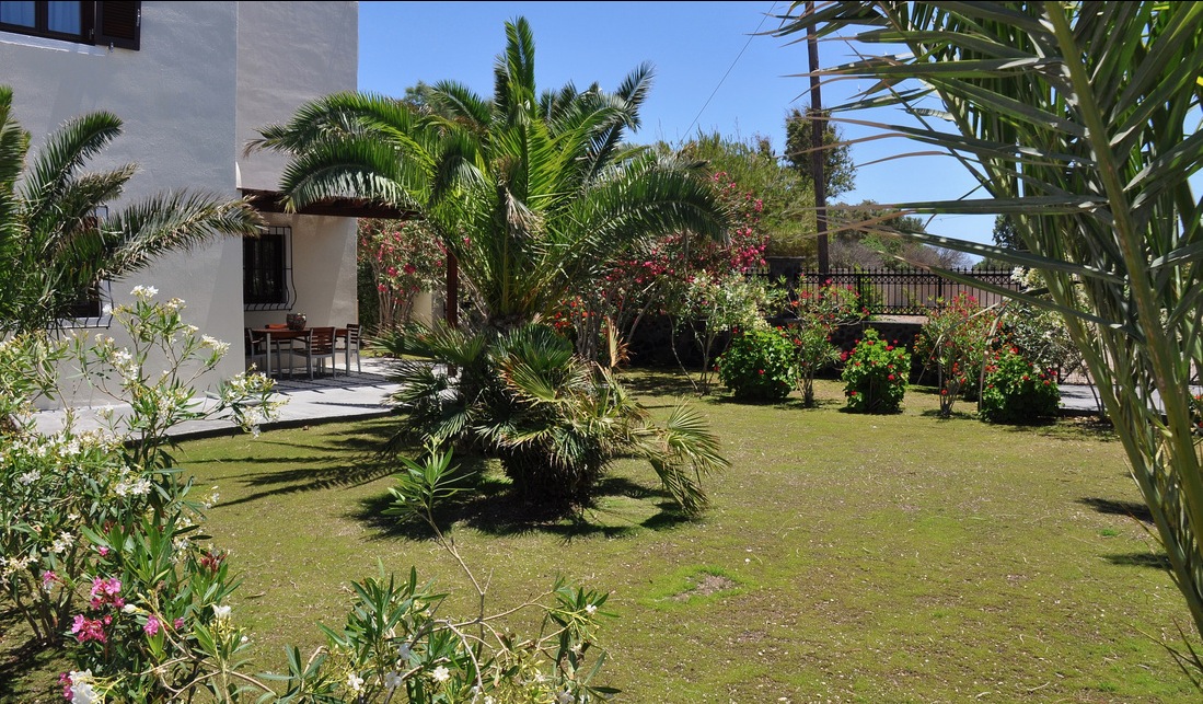 Santorini Beach Villa
