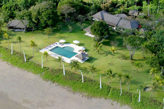 Villa Atas Ombak