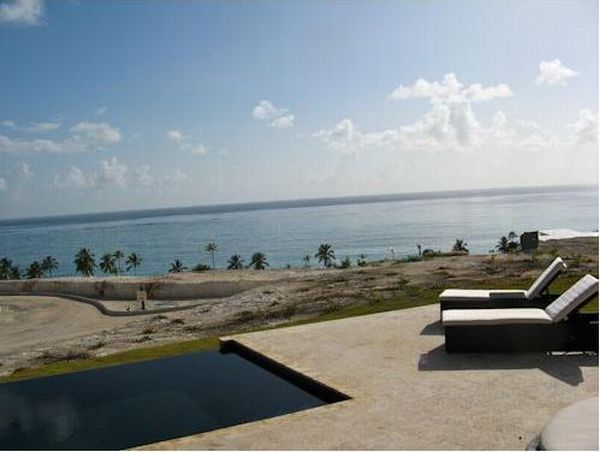 Sky Beach - One Story