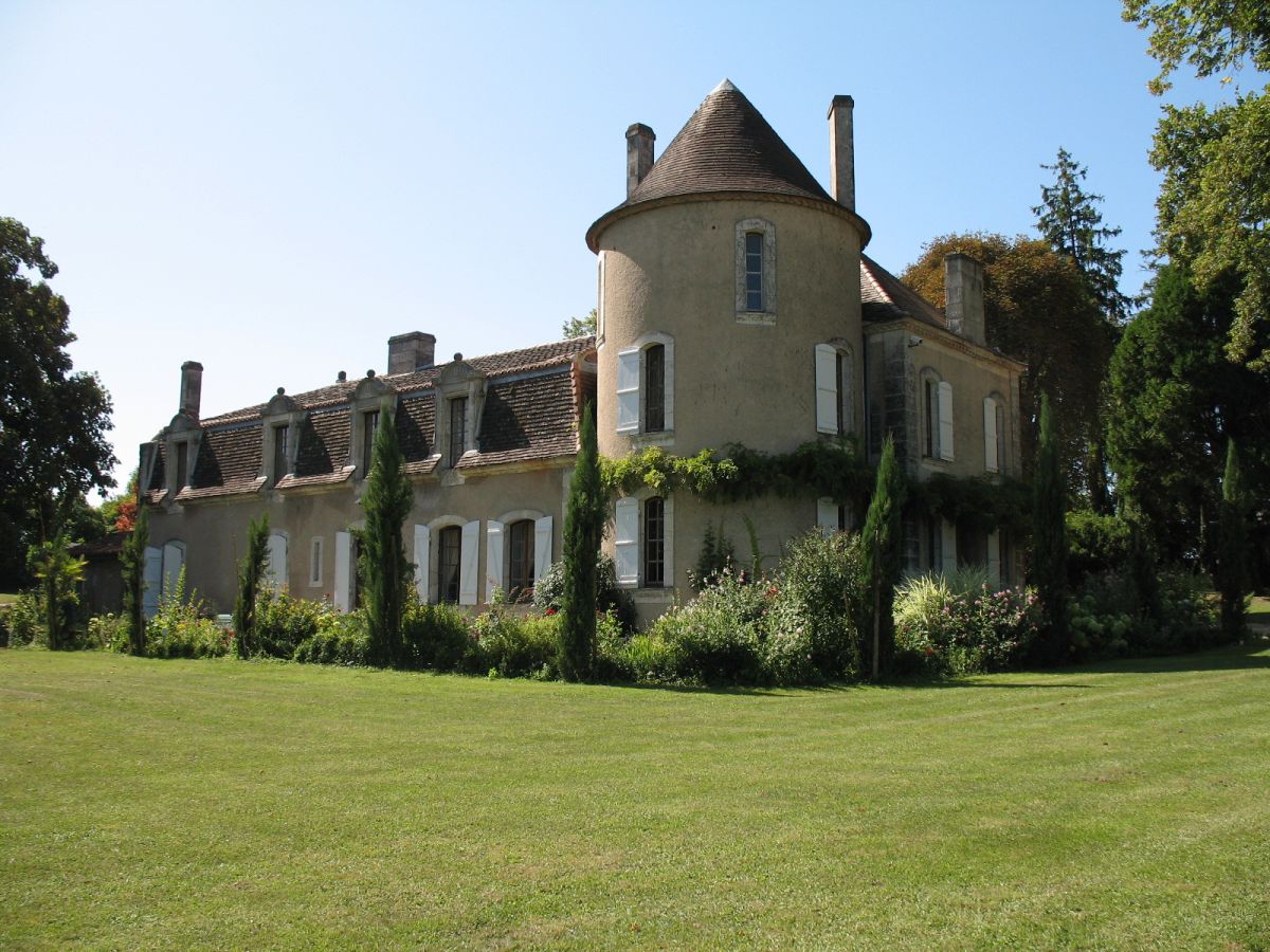 Chateau des Etoiles — Luxury Villas & Vacation Rentals — FantasiaVillas.com