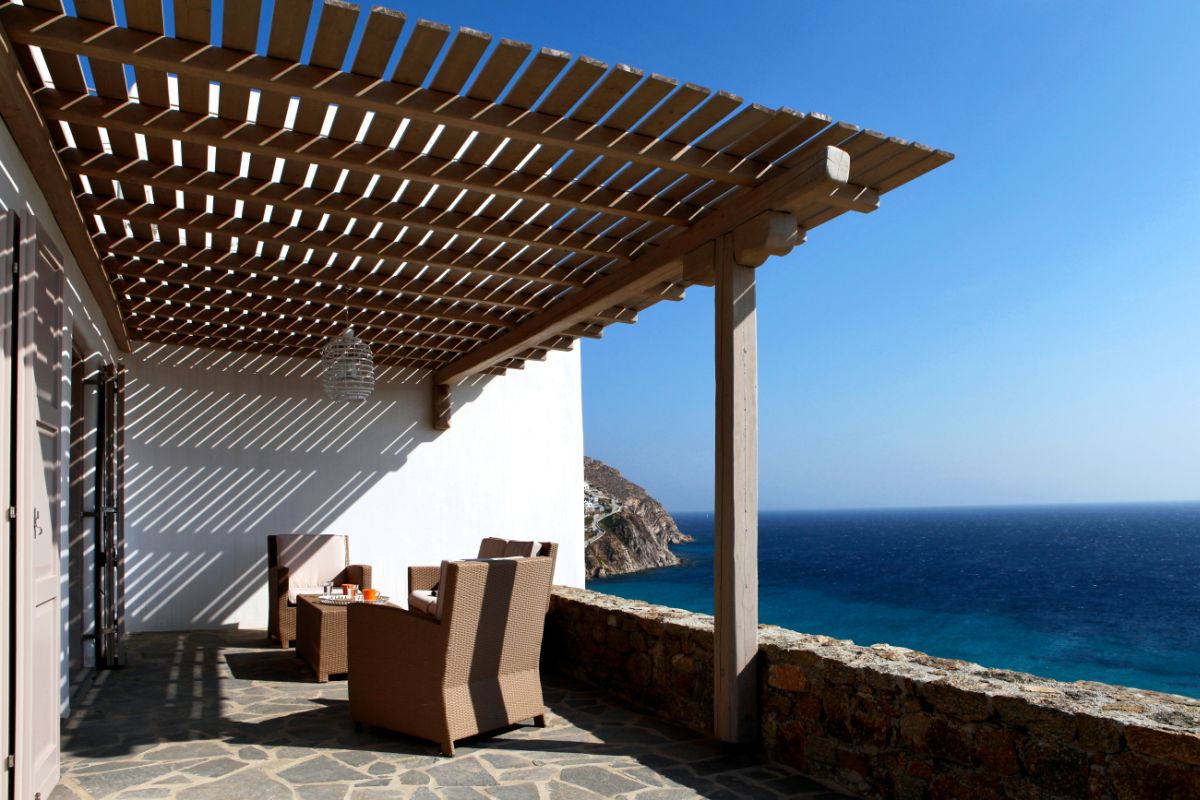 Elia White Residence