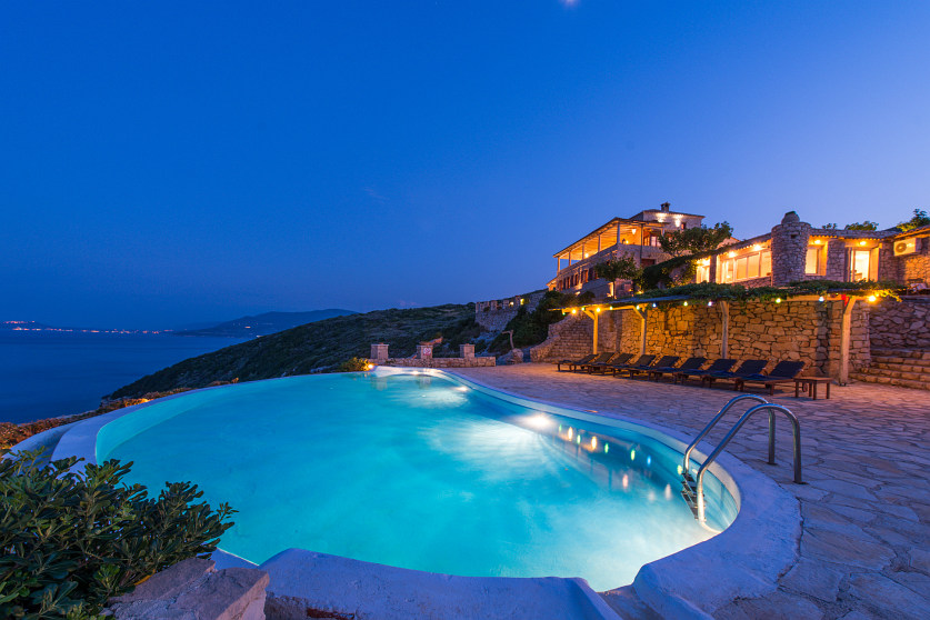 Deep Blue Villa