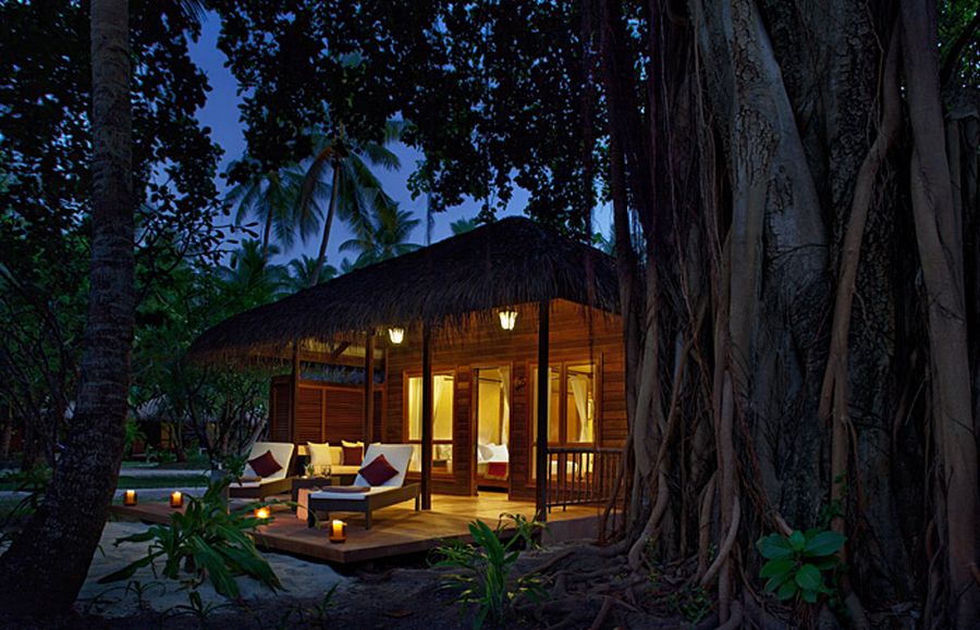 Kuramathi Beach Villa with Jacuzzi