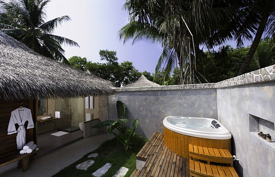 Kuramathi Beach Villa