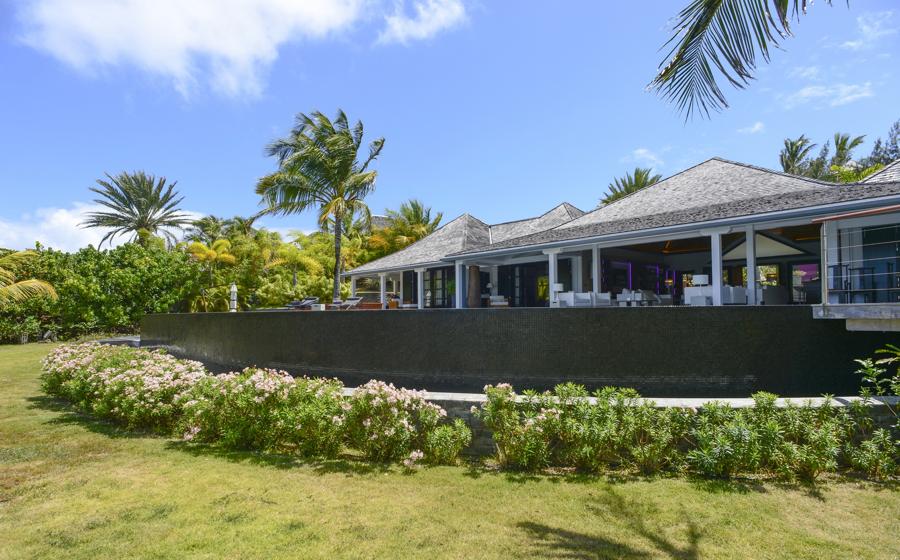 Villa Silver Rainbow