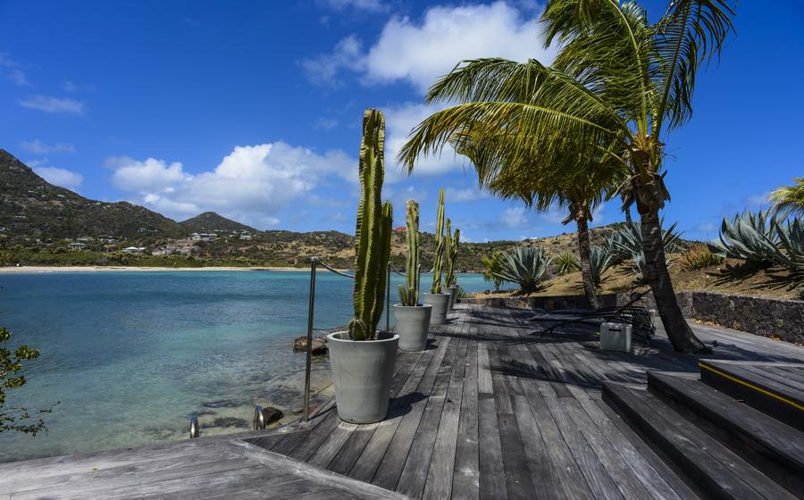 Villa Silver Rainbow