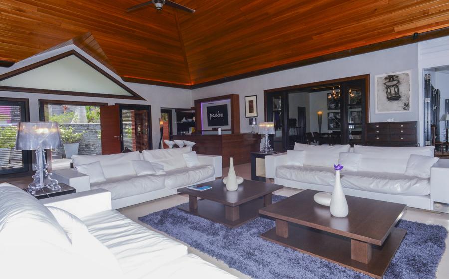 Villa Silver Rainbow