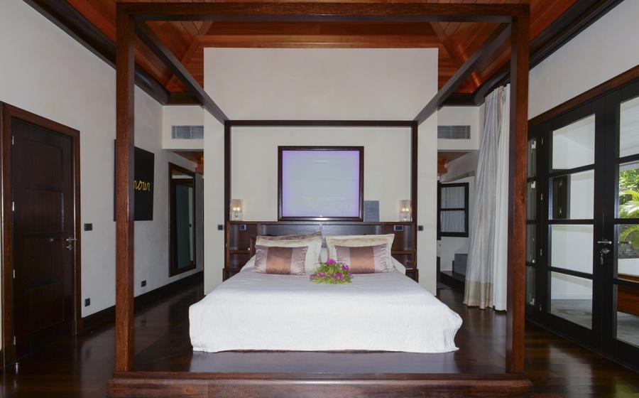 Villa Silver Rainbow