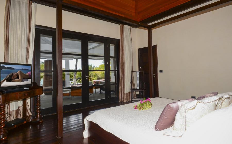 Villa Silver Rainbow