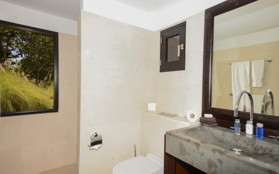 Villa Silver Rainbow